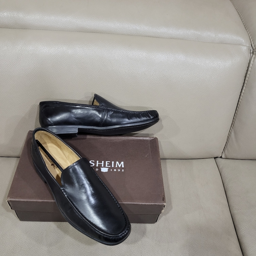 Dress shoes size 12 - Picture 4 of 8